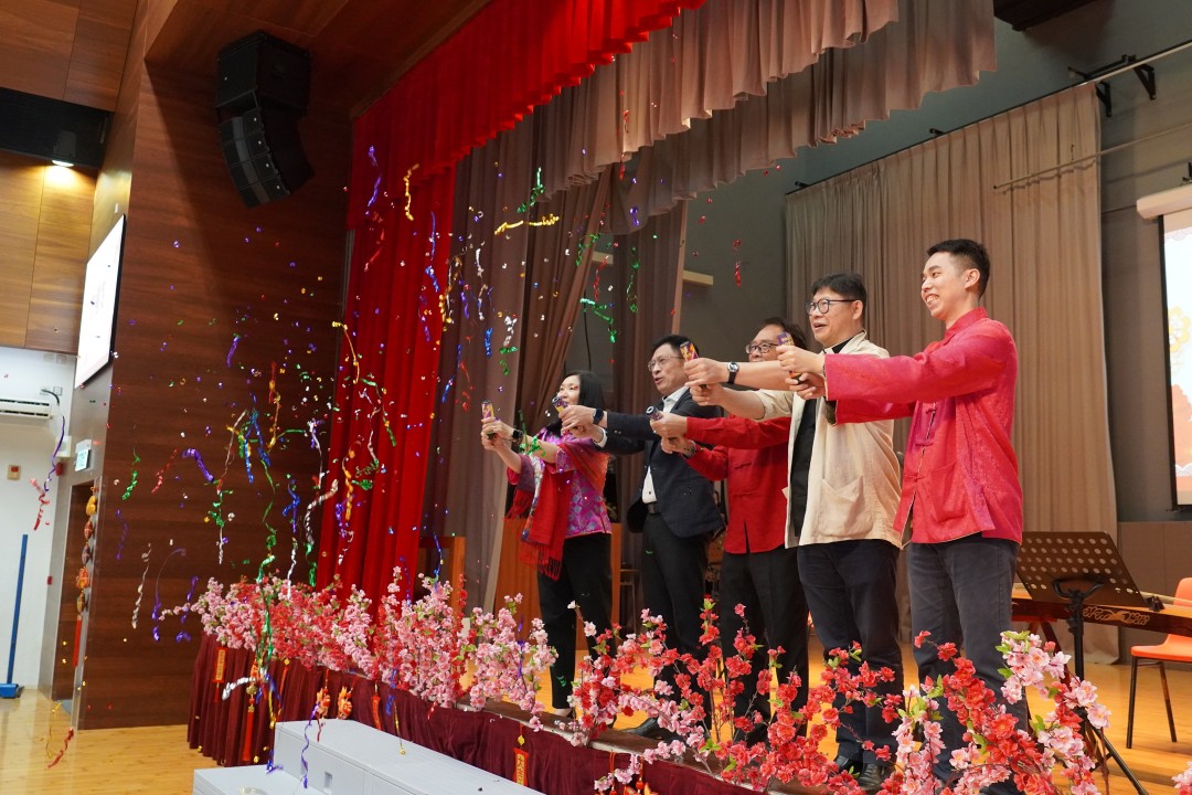 開幕了-喜氣洋洋