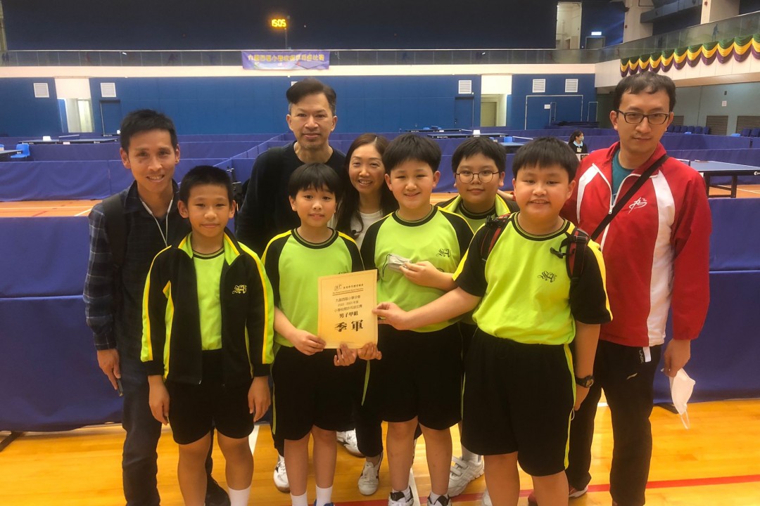 男、女子乒乓球隊